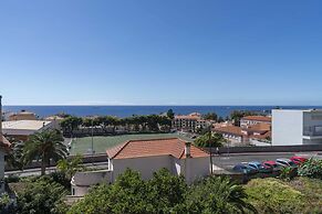 Casa Strelitzia by An Island Apart
