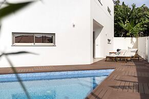 Family Vacation With Private Pool - Vila Chu