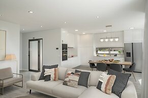 Family Vacation With Private Pool - Vila Chu