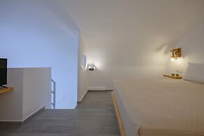 Aegean Diamonds Luxury Suites