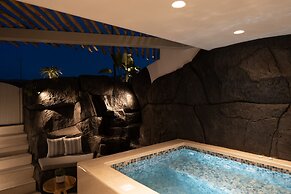 Aegean Diamonds Luxury Suites