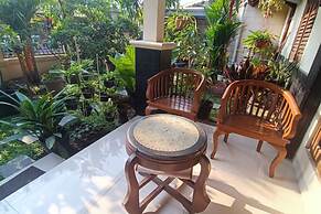 OYO 93269 Eyang Kostel