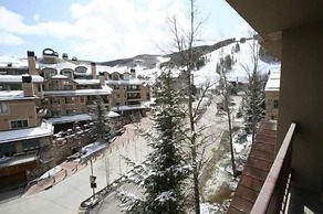 Strawberry Park Condos Feature Ski-in Ski-out And Outdoor Heated Pool 