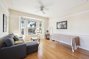 Coastal Haven In Oceanside: Cozy Beach Getaway 3 Bedroom Home by RedAw