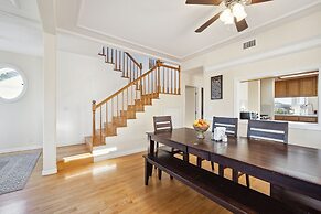 Coastal Haven In Oceanside: Cozy Beach Getaway 3 Bedroom Home by RedAw