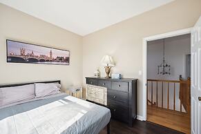 Coastal Haven In Oceanside: Cozy Beach Getaway 3 Bedroom Home by RedAw