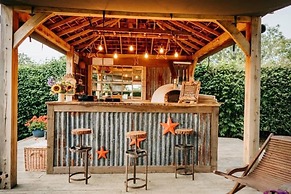 Impeccable 2-bed Cottage Near Woodbridge