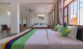 Treebo Stotrak S N Residency, Mussoorie