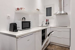 Bijou apartment in Glyfada center