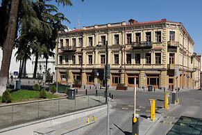 H&B apartments Atoneli