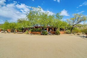 'full Circle Ranch' w/ Pool & Views in Cave Creek