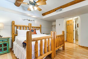 'full Circle Ranch' w/ Pool & Views in Cave Creek