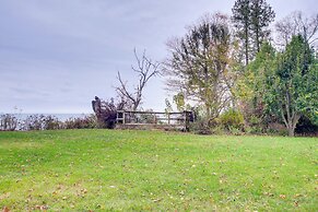 Lakefront Algoma Home w/ Deck, Grill & Fireplace