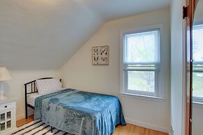 Lakefront Algoma Home w/ Deck, Grill & Fireplace