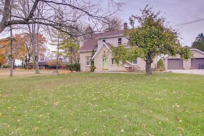 Lakefront Algoma Home w/ Deck, Grill & Fireplace