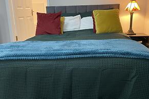 1br-sleeps4-freeparking-london-40mins
