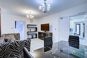 6 - 7 Beds-sleeps 12-elizabeth Line-free Parking