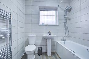 6 - 7 Beds-sleeps 12-elizabeth Line-free Parking