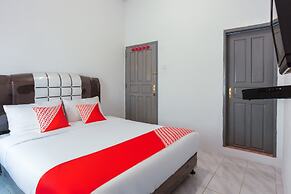 OYO 2903 Putri Residence Syariah