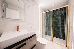 The Battersea Place - Charming 4bdr Flat