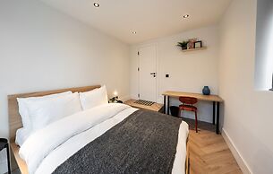 The Battersea Place - Charming 4bdr Flat