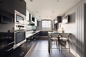 The River Thames View - Stunning 2bdr Flat With Study Room + Balcony