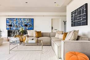 The River Thames View - Stunning 2bdr Flat With Study Room + Balcony