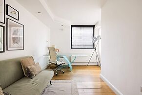 The River Thames View - Stunning 2bdr Flat With Study Room + Balcony