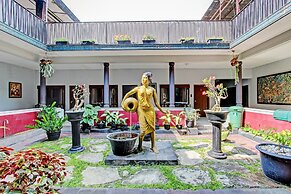 Super OYO Capital O 93240 Candra Dewi Hotel