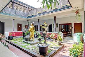 Super OYO Capital O 93240 Candra Dewi Hotel