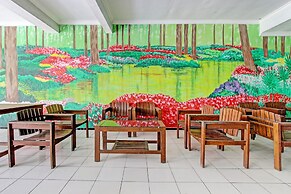 Super OYO Capital O 93240 Candra Dewi Hotel