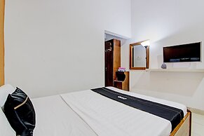 Super OYO Capital O 93240 Candra Dewi Hotel