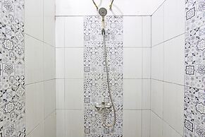 Super OYO Capital O 93240 Candra Dewi Hotel