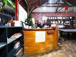 Capital O 93262 Hotel Cherish 2