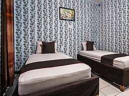 Capital O 93262 Hotel Cherish 2