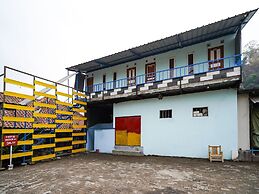 Capital O 93262 Hotel Cherish 2