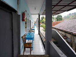 Capital O 93262 Hotel Cherish 2