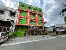 Capital O 93285 Residence Hotel Syariah