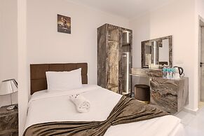 Tree Lounge Pyramids View INN, Sphinx Giza.