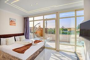 Tree Lounge Pyramids View INN, Sphinx Giza.