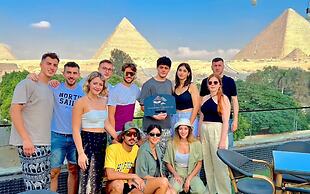 Tree Lounge Pyramids View INN, Sphinx Giza.