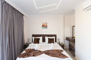 Tree Lounge Pyramids View INN, Sphinx Giza.