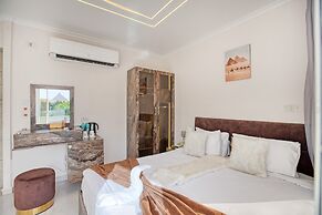 Tree Lounge Pyramids View INN, Sphinx Giza.