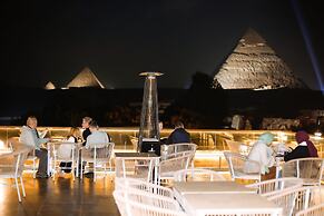 Tree Lounge Pyramids View INN, Sphinx Giza.