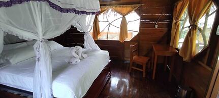 SACHA ÑAMPI ECOLODGE