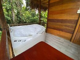 SACHA ÑAMPI ECOLODGE