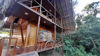 SACHA ÑAMPI ECOLODGE