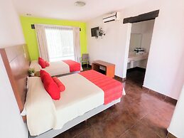 Yaxja Hotel Tamasopo