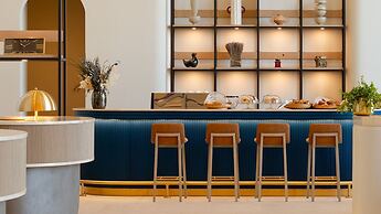 Fraser Suites AL Liwan