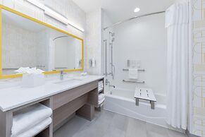 Home2 Suites by Hilton Paris
